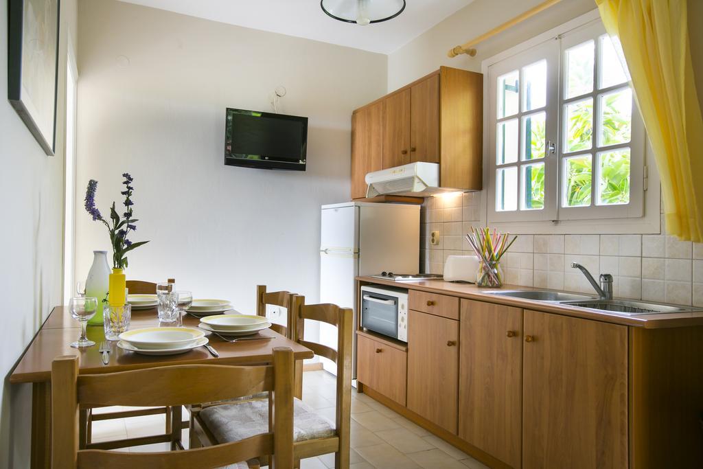 Irena Studios & Apartments Свороната Экстерьер фото