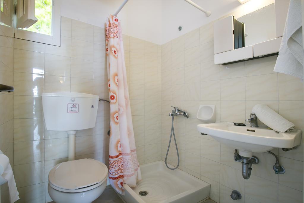 Irena Studios & Apartments Свороната Экстерьер фото